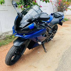 Yamaha R15 2019 - Image 2