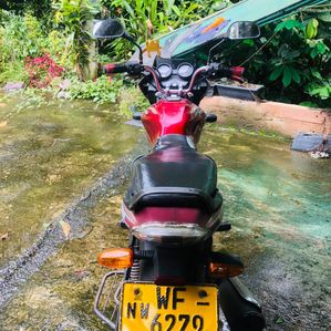 Bajaj Discover 2010 - Image 3