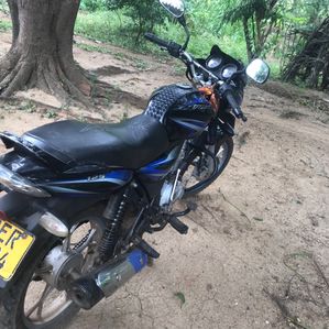 Bajaj Discover 125 2016 - Image 2