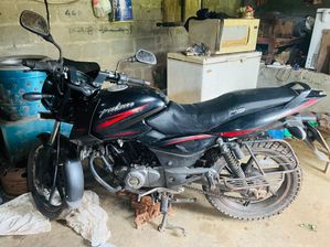 Bajaj Pulsar 150 2017