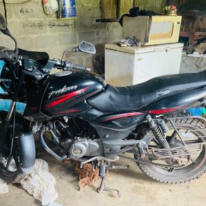 Bajaj Pulsar 150 2017 - Image 2