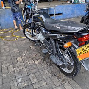 Bajaj Platina 2017 - Image 2