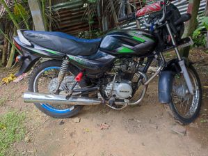 Bajaj CT100 2004