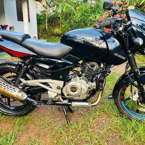 Bajaj Pulsar 180 2012 - Image 2