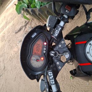 Bajaj Pulsar 150 2018 - Image 2