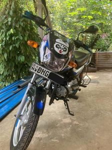 Bajaj CT100 2018