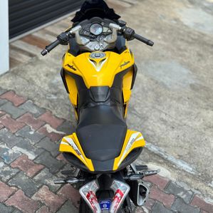 Bajaj Pulsar RS200 2017 - Image 2