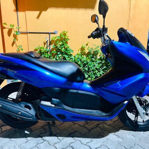 Honda PCX 2017 - Image 2