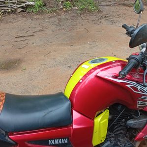 Yamaha FZ S 2009 - Image 2