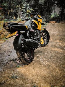 TVS Apache 2014