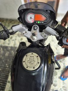 Bajaj Pulsar 180 2010