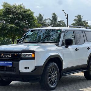 Toyota Land Cruiser Prado 250 DIESEL 2024 - Image 2