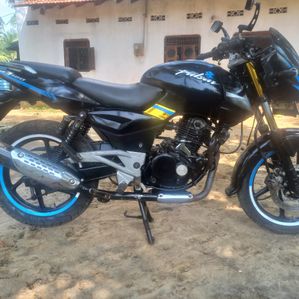 Bajaj Pulsar 180 2011 - Image 2