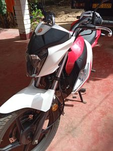Honda CB Hornet 2024