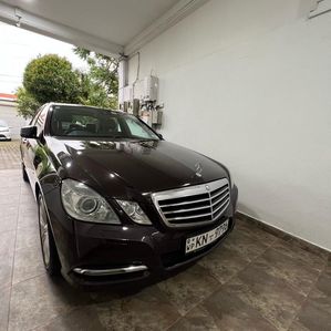 Mercedes Benz E200 Avantgarde 2011 - Image 2