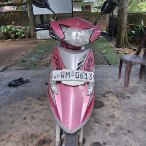 TVS Streak 2010 - Image 2