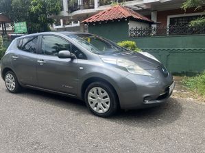 Nissan Leaf AZE0 2012