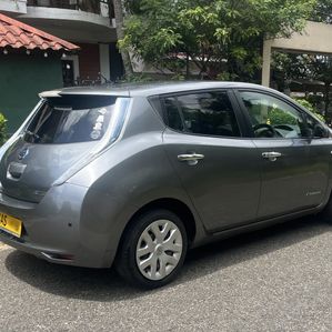 Nissan Leaf AZE0 2012 - Image 3