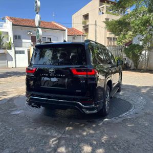 Toyota Land Cruiser Sahara ZX 2024 - Image 3