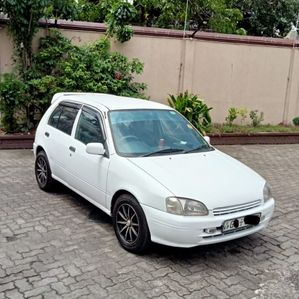 Toyota Starlet 1998 - Image 2