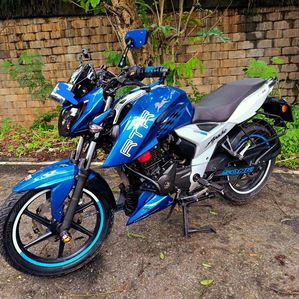 TVS Apache RTR 4V 2020 - Image 2