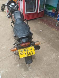 Bajaj Platina 2011