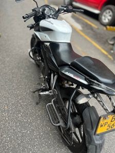 Bajaj Pulsar NS160 2017