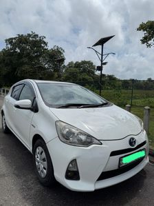 Toyota Aqua 2012