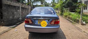 Nissan Sunny 2002