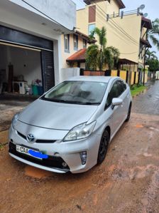 Toyota Prius 2012