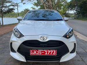 Toyota Yaris X Grade 4-Way cam 2023