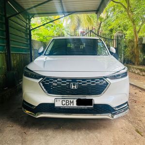 Honda Vezel Z Premium 2023 - Image 2