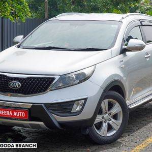 Kia Sportage 2011 - Image 2