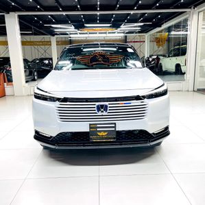 Honda Vezel Z PLAY MOONROOF 2025 - Image 2