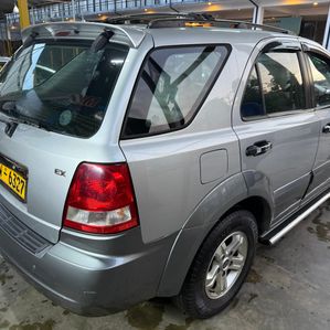 Kia Sorento 2004 - Image 3