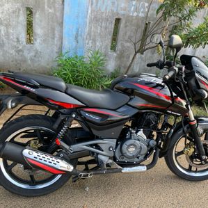 Bajaj Pulsar 180 2018 - Image 2
