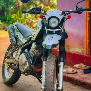 Yamaha Serow XT225 2007 - Image 2