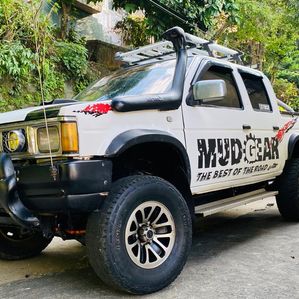 Nissan Double cab D21 1986 - Image 2