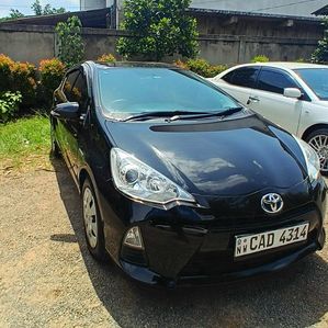 Toyota Aqua 2014 - Image 2