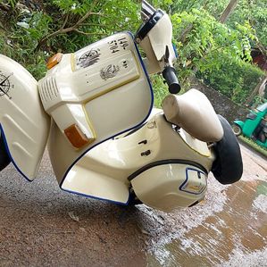 Bajaj Chetak Electric 1993 - Image 3