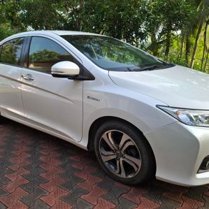 Honda Grace 2015 - Image 3