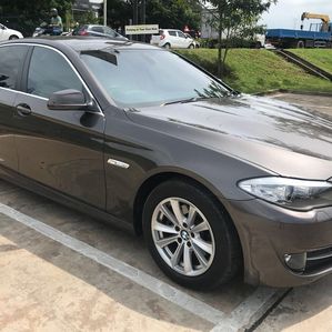 BMW 520d 2012 - Image 2