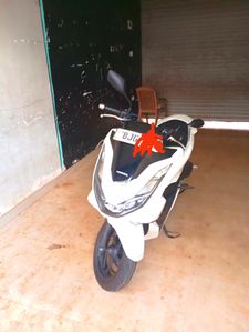 Honda PCX 2024