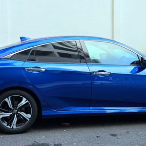 Honda Civic 2019 - Image 2