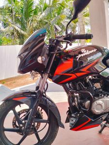 Bajaj Pulsar 180 2017