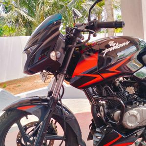 Bajaj Pulsar 180 2017 - Image 2