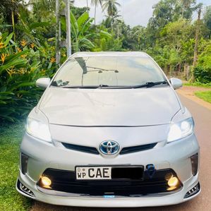 Toyota Prius S Grade 2013 - Image 3