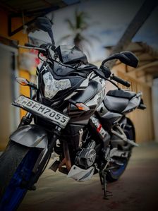 Bajaj Pulsar NS200 2017