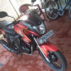 Yamaha SZ-RR 2012 - Image 2