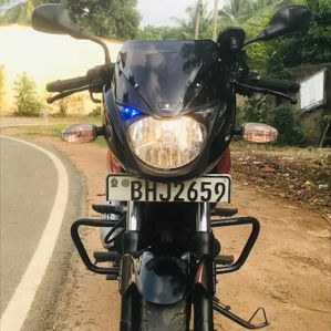 Bajaj Pulsar 150 2019 - Image 2